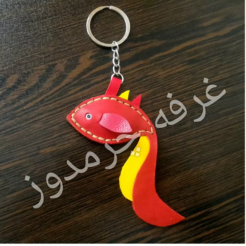جاکلیدی چرمی ماهی قرمز عید چرم طبیعی دست دوز جاکلیدی خلاقانه جاکلیدی زیبا جاکلیدی خاص